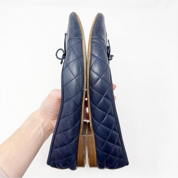 Chanel Women's Navy Blue CC Cap Toe Quilted Leather Ballet Flats - Picture 7 of 12